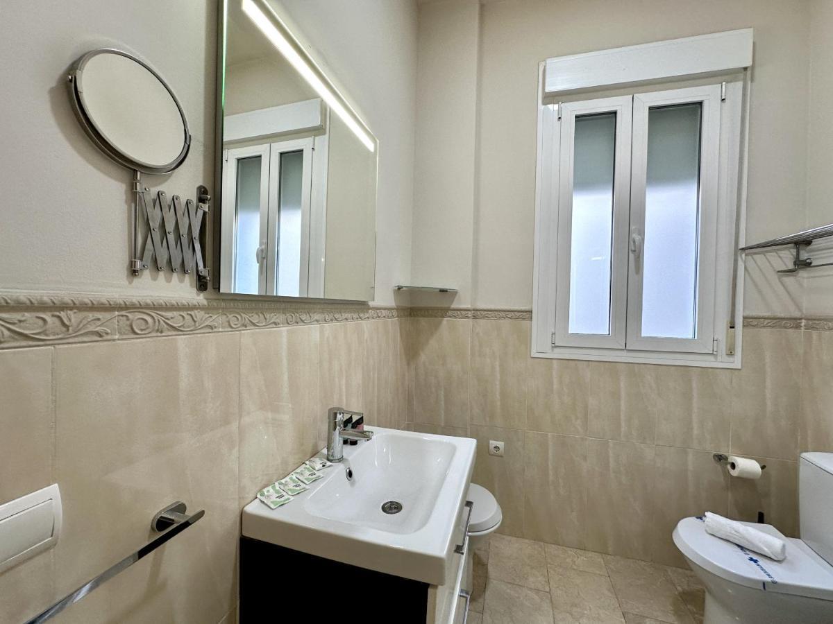 Urbe10 Pries Suite Malaga Luaran gambar