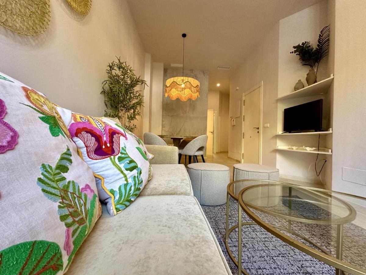 Urbe10 Pries Suite Malaga Luaran gambar