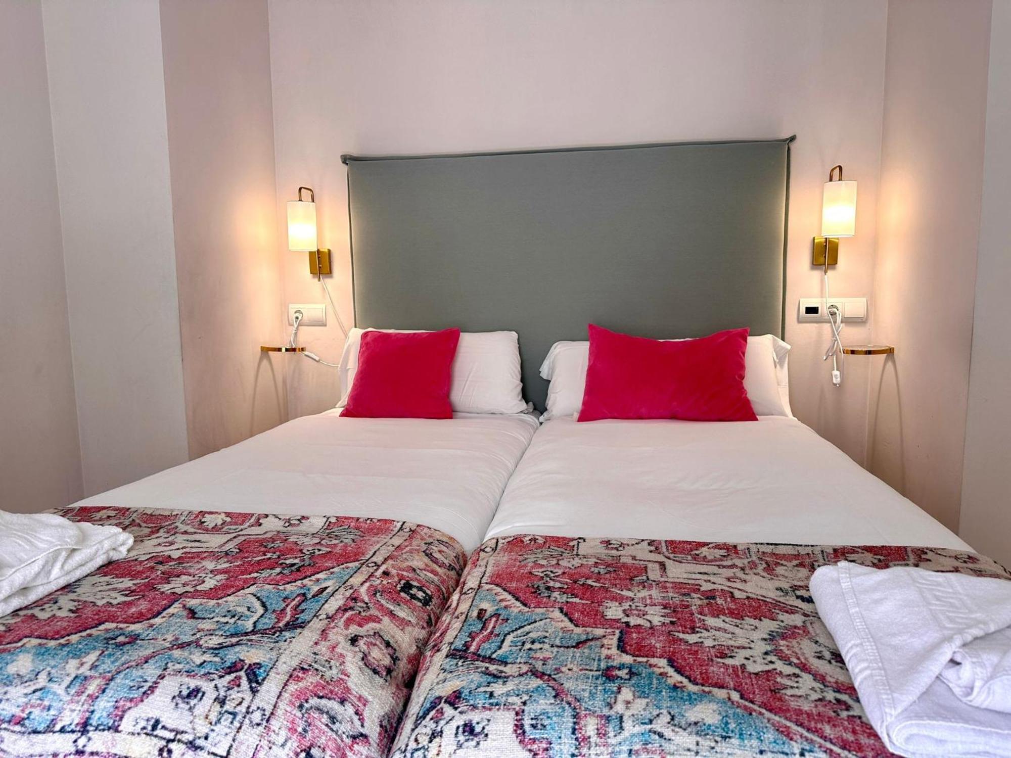 Urbe10 Pries Suite Malaga Luaran gambar