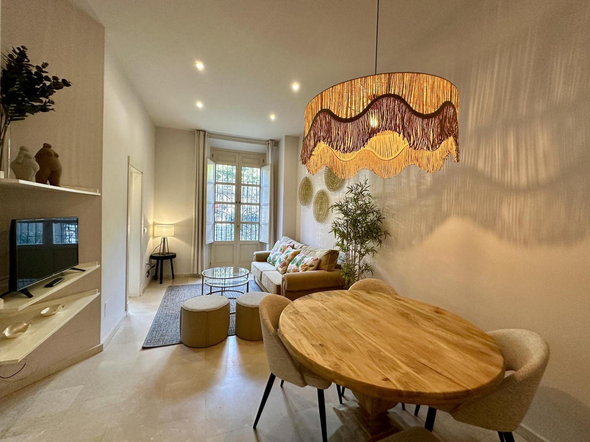 Urbe10 Pries Suite Malaga Luaran gambar