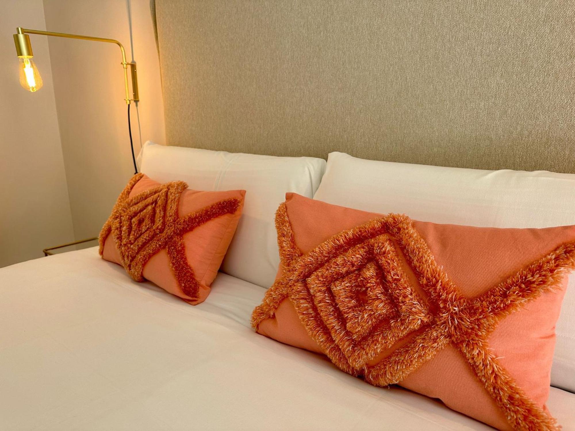 Urbe10 Pries Suite Malaga Luaran gambar