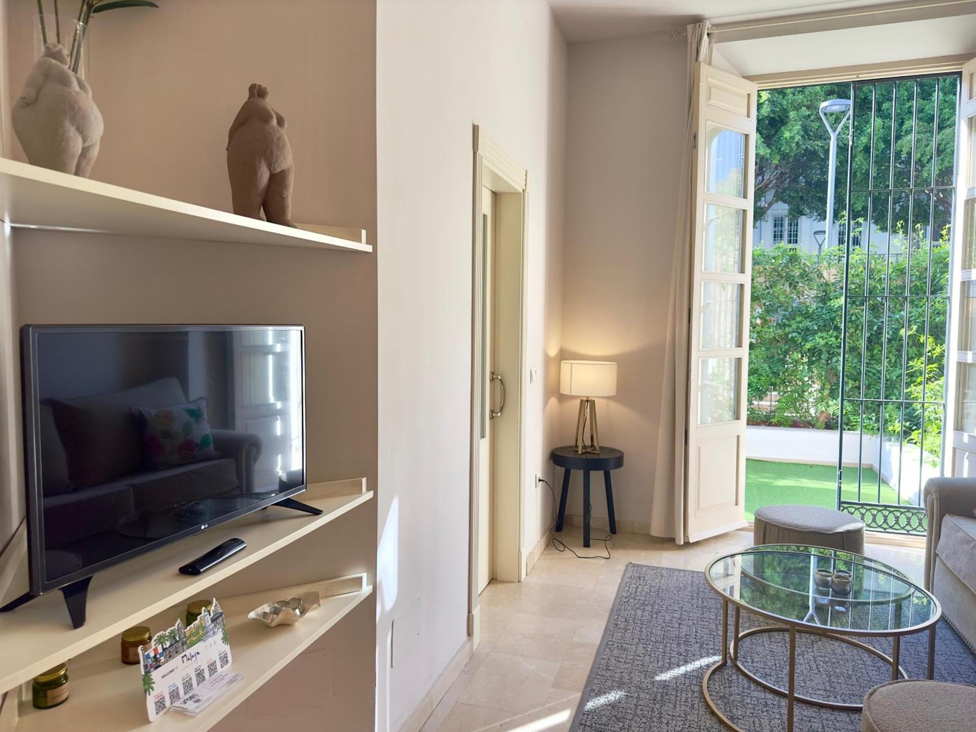 Urbe10 Pries Suite Malaga Luaran gambar