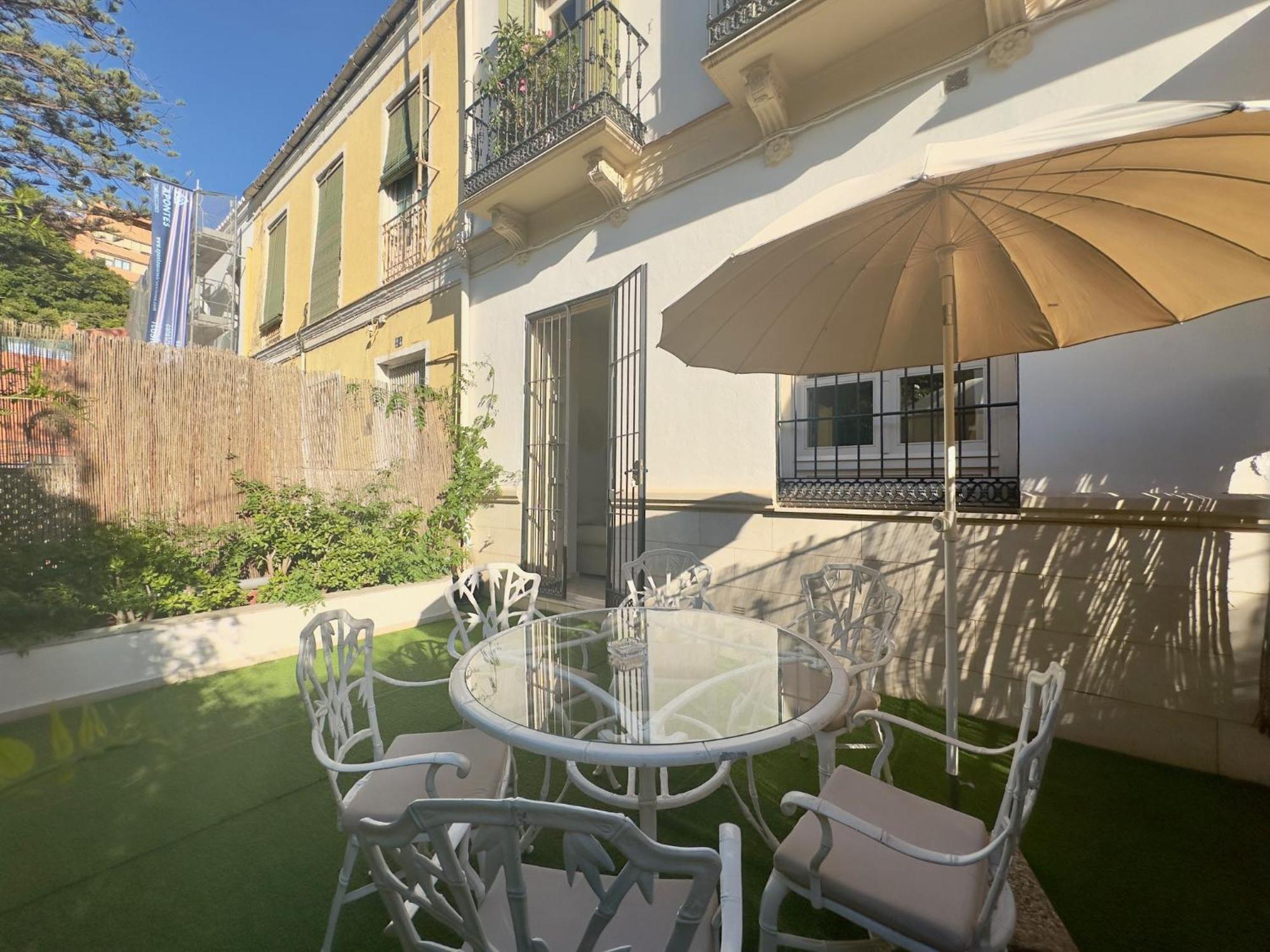 Urbe10 Pries Suite Malaga Luaran gambar