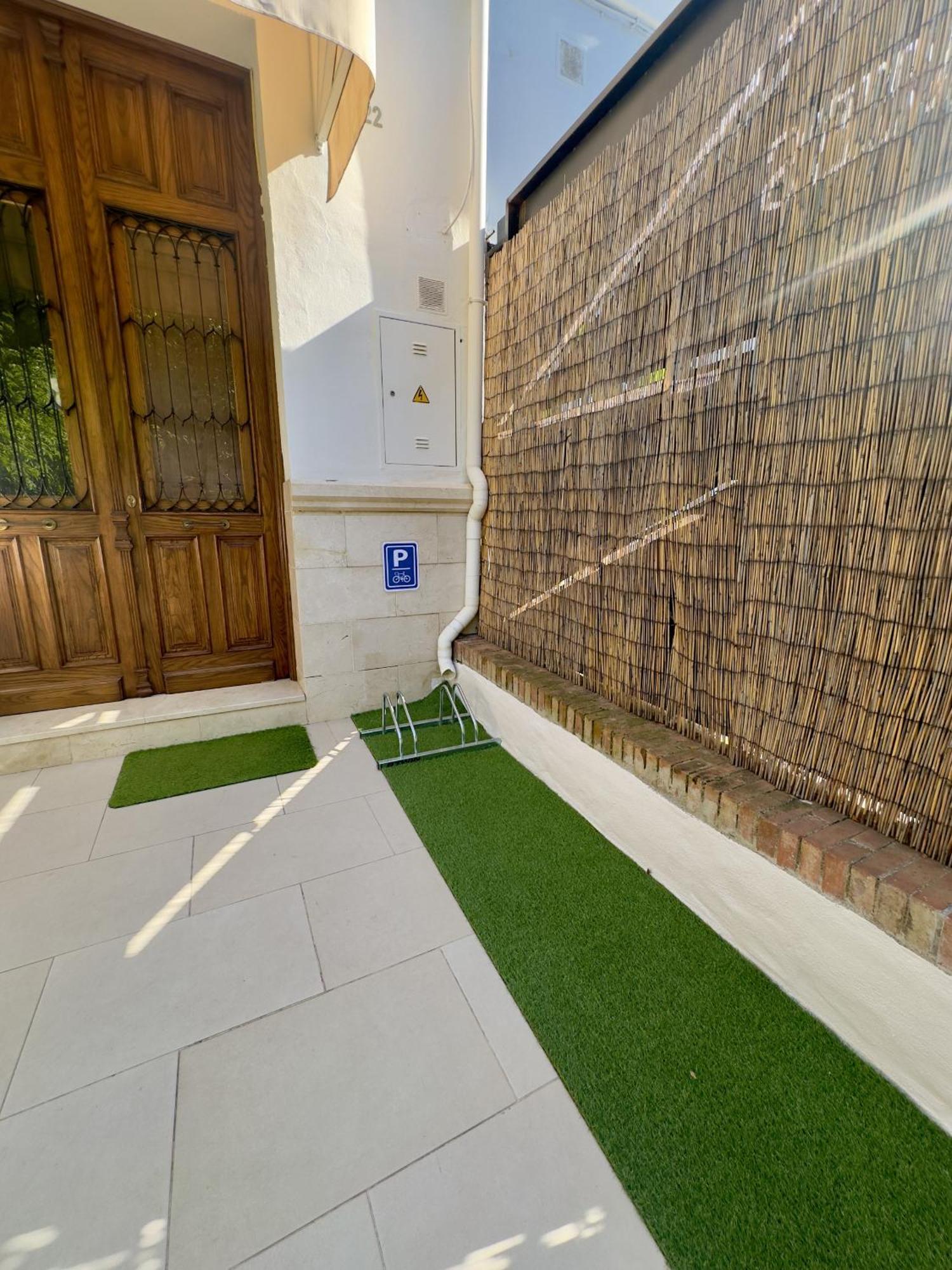 Urbe10 Pries Suite Malaga Luaran gambar